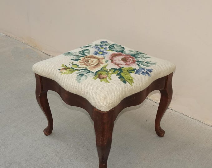 Vintage French Provincial Floral Queen Anne Needlepoint Footstool ~ Bench