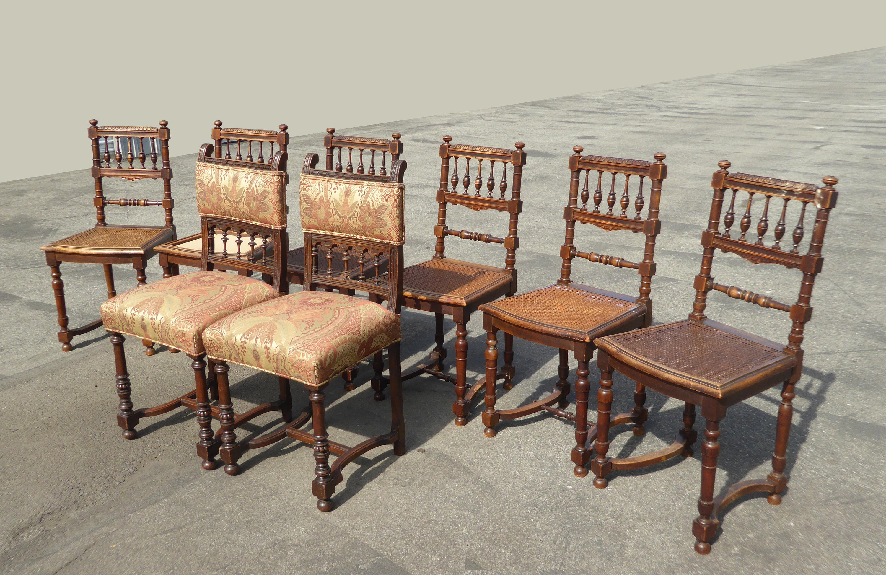 Set Eight Antique Vintage Ornate Spanish Style Dining Room Chairs w