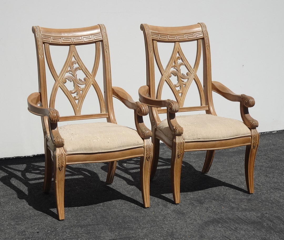 Pair Vintage Bernhardt Furniture Solid Wood Dining Room Armchairs