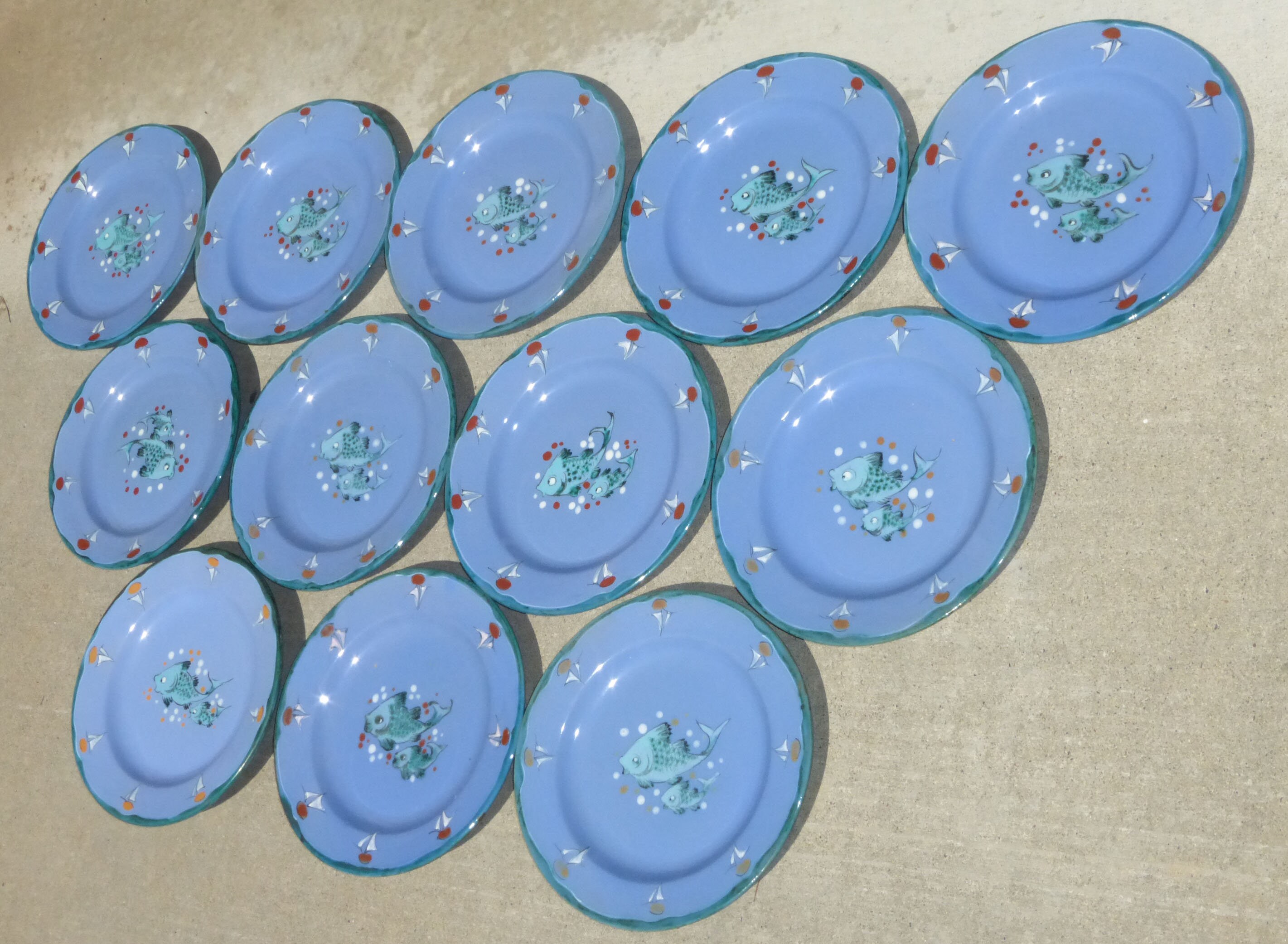 Vintage Set of Twelve Hand Painted Fish Dinnerware Plates Made in Italy