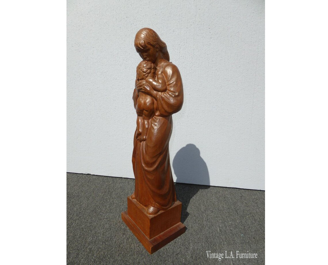 Vintage Swiss 29H Statue 'Le Maire Et Enfant' image 0