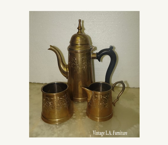 アンティーク　sugar pot and milk pitcher Set of Vintage Brass Coffee Pot Pitcher & Sugar Cup and Creamer