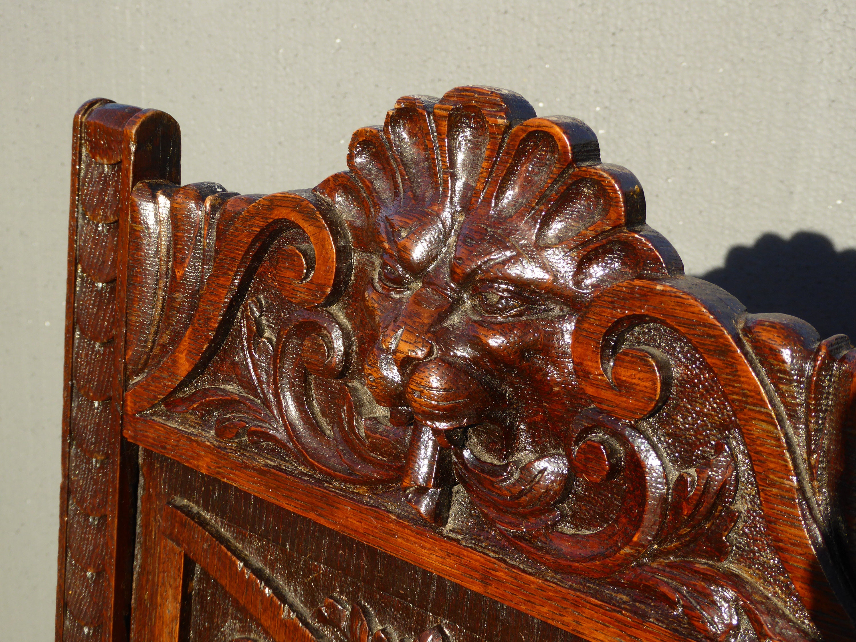 Vintage Spanish Revival Ornately Carved Oak Lion Head Motif Accent Side
