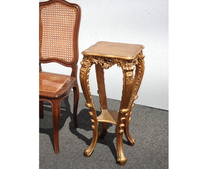 Vintage French Provinicial Hollywood Regency Gold Side Table w Cabriole Legs