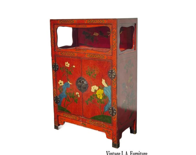 Vintage Oriental Asian Chinese Red Lacquer Chinoiserie Cabinet Entry Side Table