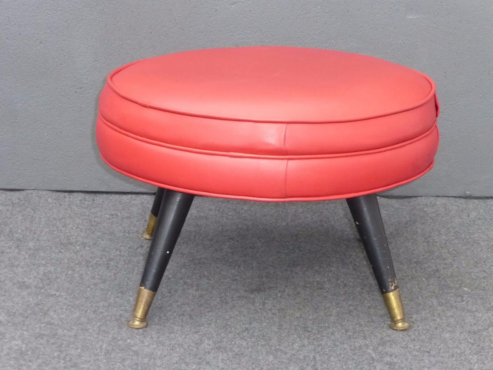 Vinyl ottoman 2024