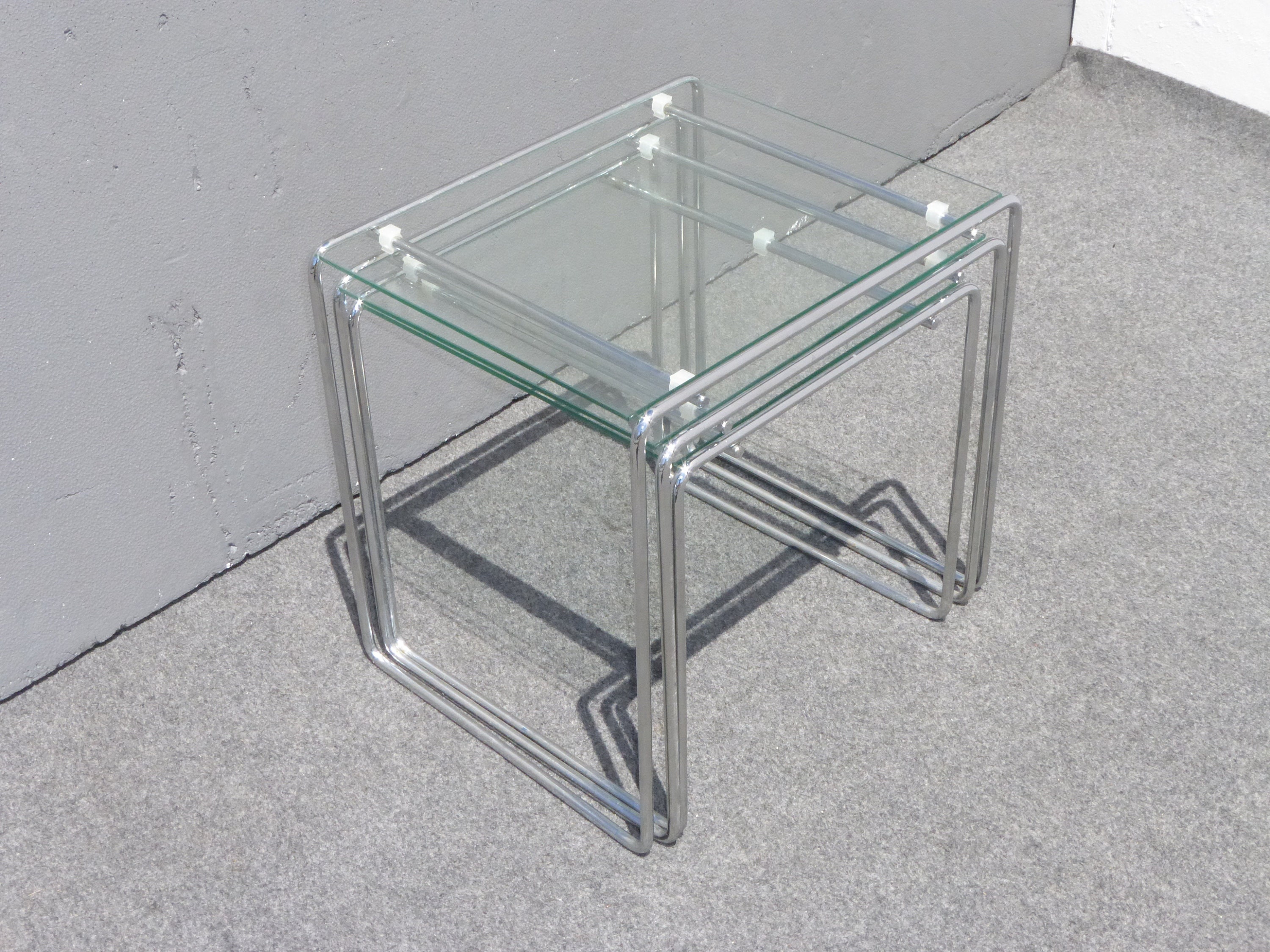 Three Vintage Contemporary Style Chrome & Glass Top Nesting Tables End