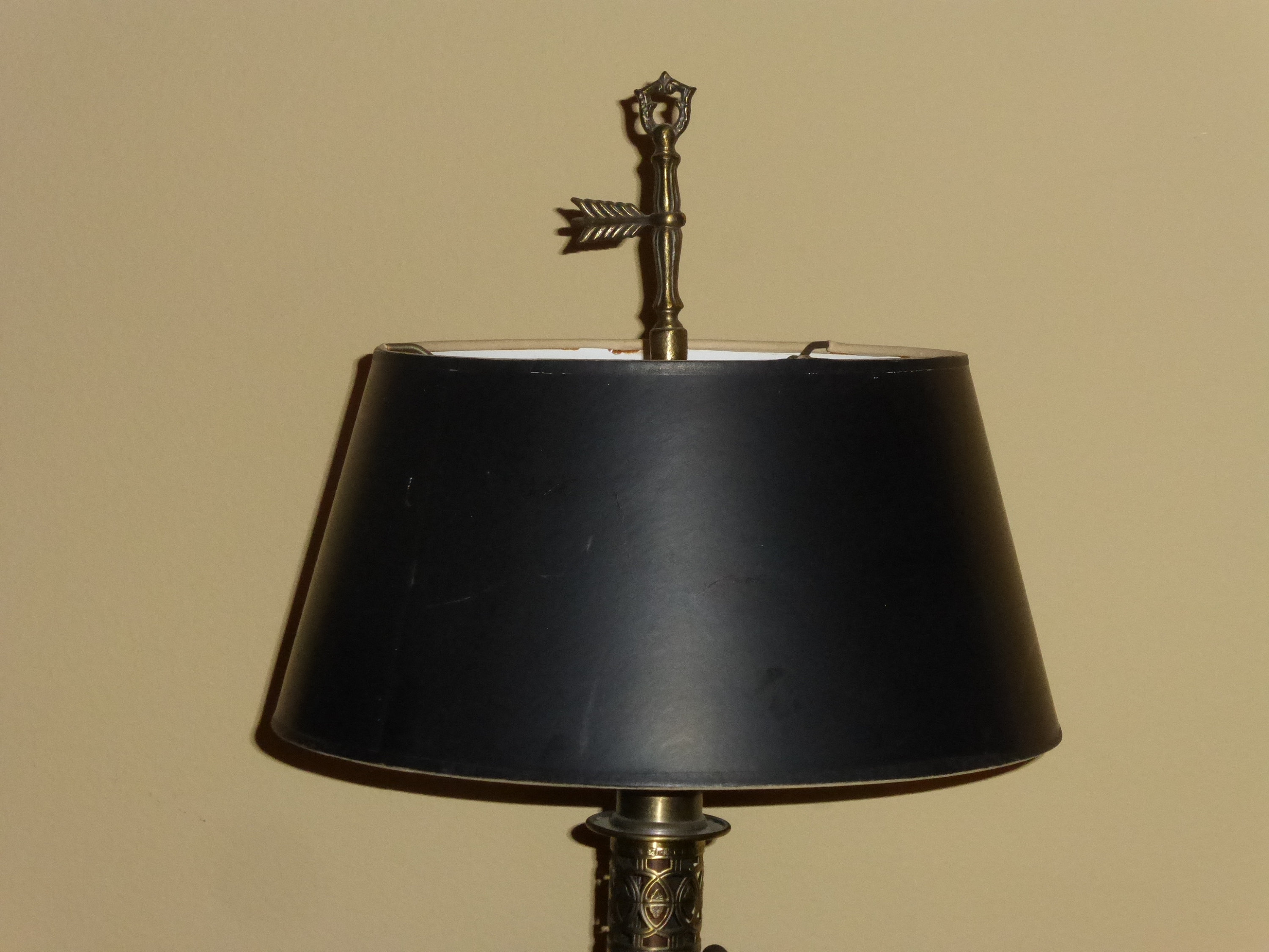 Vintage Table Lamp w Brass Finial and Black Shade French