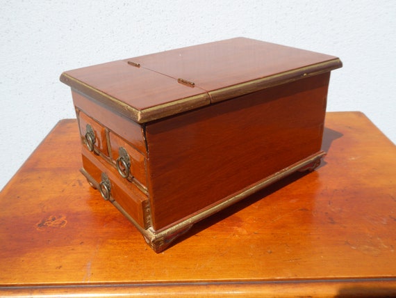 Antique Late 19th Century Jewelry Box w Fold Up M… - image 3