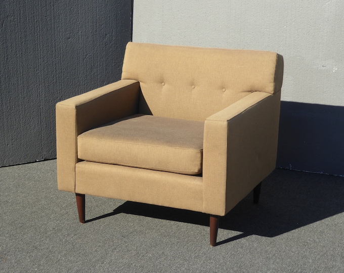 Vintage Reproduction Dunbar Brown Accent Chair w Down Feather Cushion