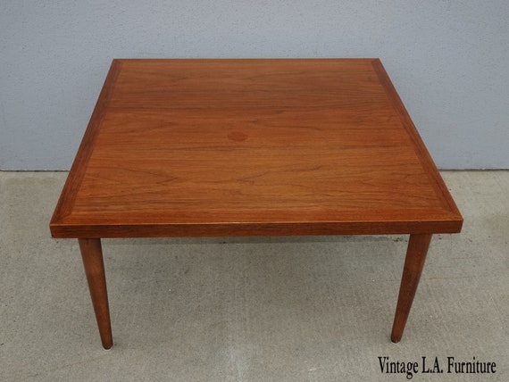 Peg leg coffee table deals