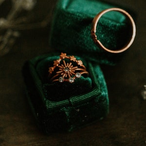 Star wedding ring, North star ring, Starburst ring, 3 piece bridal set ring, Goth wedding ring, Alternative engagement ring, boho celestial
