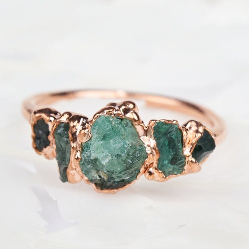 Raw Emerald Ring Raw Crystal Engagement Ring Raw Stone - Etsy