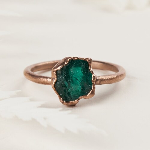 Raw Emerald Ring Raw Crystal Engagement Ring Raw Stone - Etsy