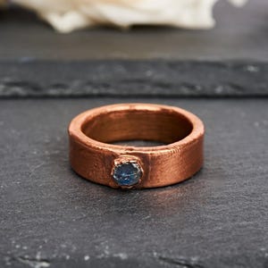 Montana Sapphire wedding band, raw sapphire ring men, customizable alternative copper male promise ring for him, rustic uncut rough gemstone image 4