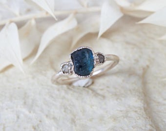 Raw Montana sapphire ring, raw sapphire ring Raw diamond ring Raw crystal engagement ring Raw stone engagement ring Raw gemstone ring unique