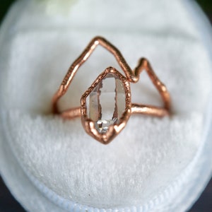 Herkimer diamanten ringset, bergring, alternatieve verlovingsring, rustieke boho-trouwring, ruwe stenen ring