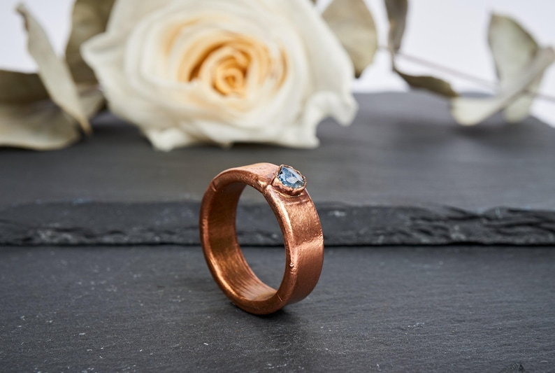 Montana Sapphire wedding band, raw sapphire ring men, customizable alternative copper male promise ring for him, rustic uncut rough gemstone image 3