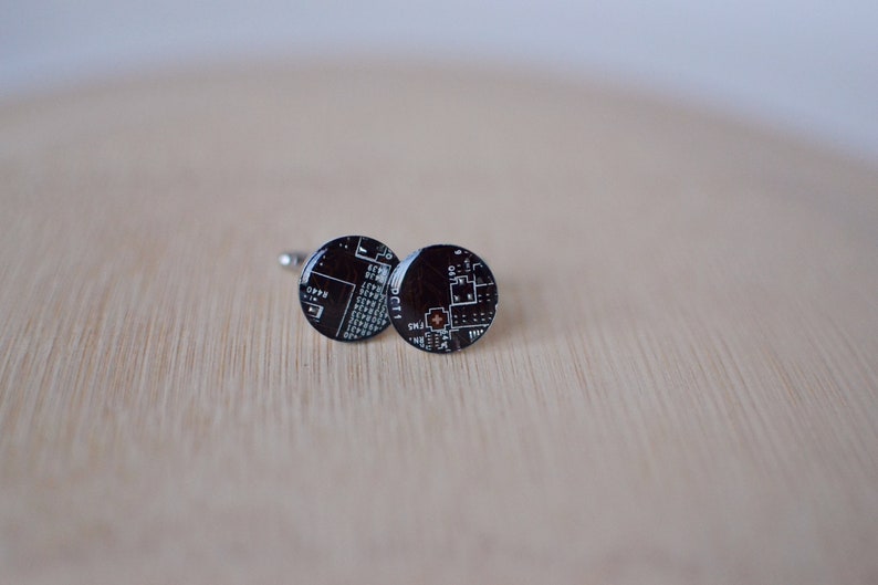 High TechComputer Cufflinks Computer Geek Birthday Gift Jewelry Men/'s Computer and Office Cufflinks Must-Have geeky suit accessory