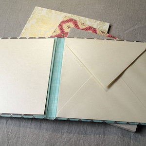 115. WITH CARD + ENVELOPE 6,88&#39; x 6,69&#39;