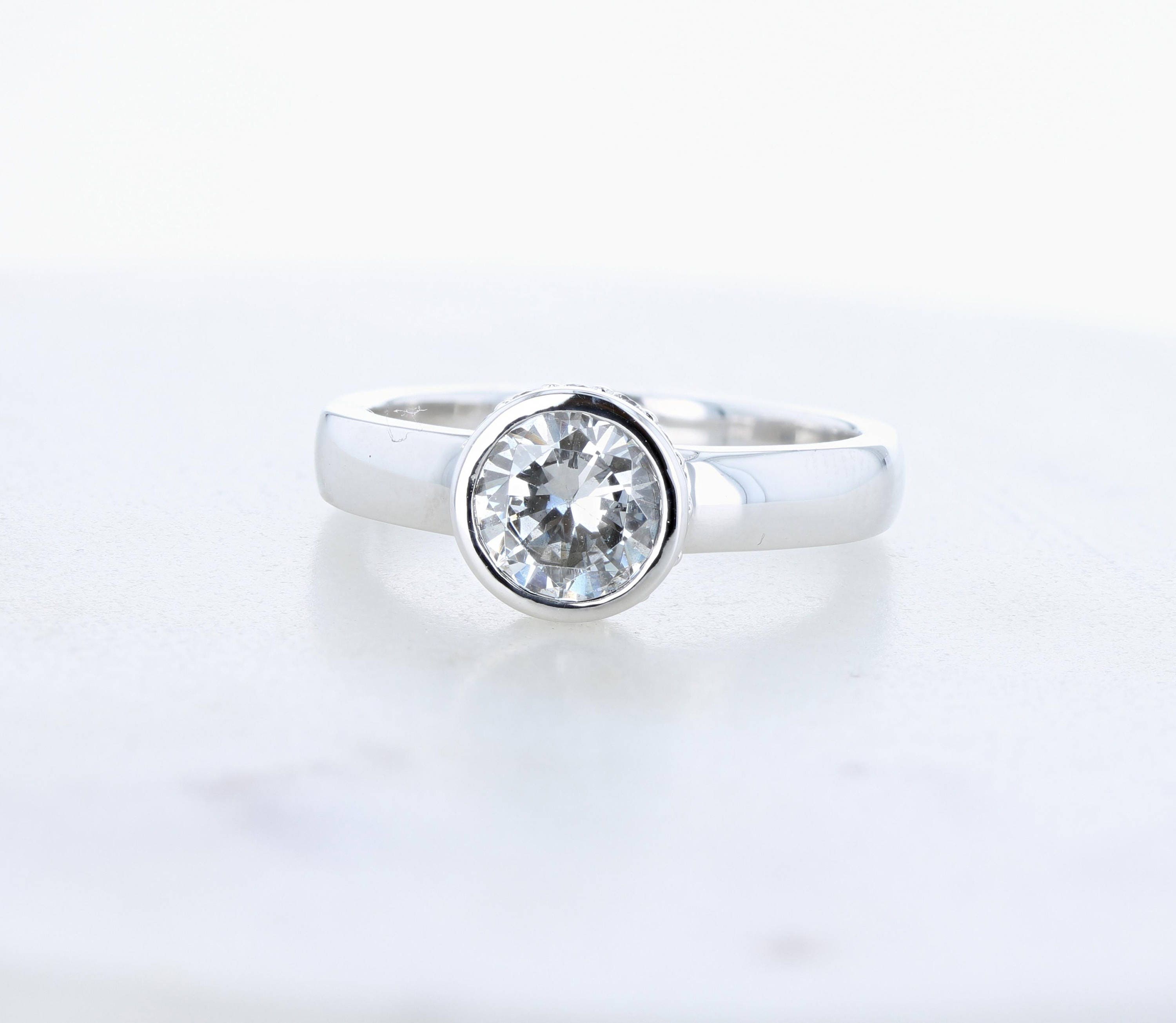 1//4 Carat 1.0mm WHITE ROUND BRILLIANT POLISHED DIAMONDS from CANADA
