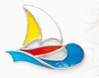 Stained glass yacht - sailing - sailboat - glass gift for sailor- summertime gift - yacht sailing - ocean gift - under 40euro