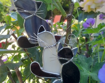 Stained glass cat suncatcher - little kitty suncatcher - gift under 20 euro - small suncatcher - cat memorial gift idea - cat lover gift