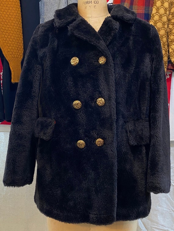 1970s Faux Fur Coat with a Wonderful Lining - image 3