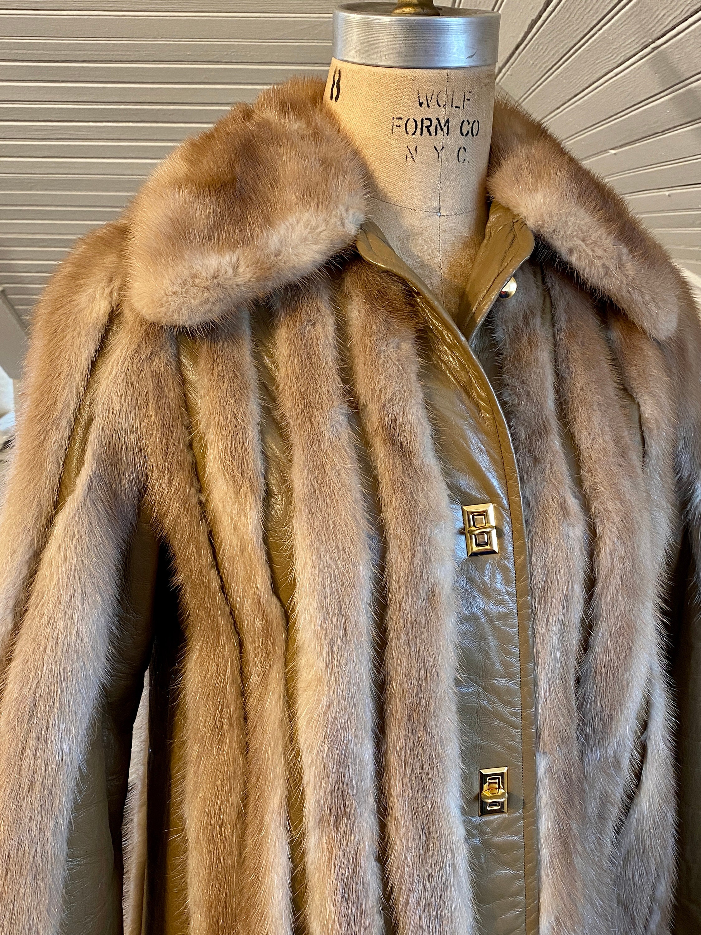 MEN'S REVERSIBLE DARK RANCH MINK FUR AND LEATHER BOMBER JACKET – The Real  Fur Deal