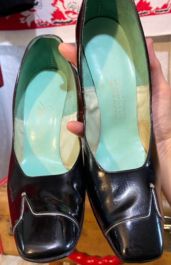 Gorgeous Johansen Black Patent Leather Heels, Vint