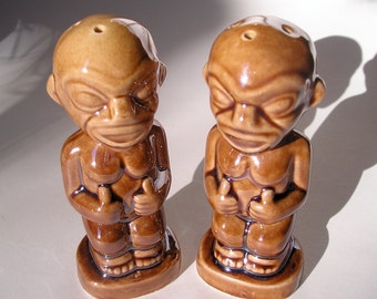 Crane Japan Vintage Kon-Tiki Restaurant Brown Thumbs-Up Standing Tiki Shakers S