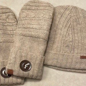 F4    Felted wool hat and mitten set    Lined with fleece  very thick and warm   Size large