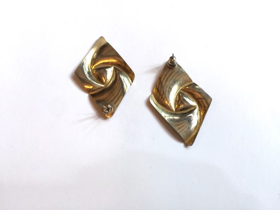 80s sculptural geometric gold toned and enamel ea… - image 4