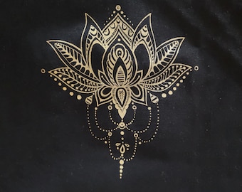 Screen-printed patch "Lotus" on organic fabrics approx. 20 x 22 cm 1 piece.