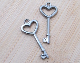 Stainless Steel Key Charm, Stainless Steel Jewelry Pendant, Set of 2 SST Findings 36x15mm key pendant silver key charm