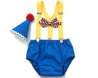 Circus Cake Smash Outfit Boy Birthday Outfit 1, 2, 3 or 4 Piece Set Diaper Cover Tie Suspenders Party Hat Bow Tie Circus boy outfit