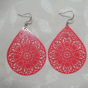 Red earrings, lead free earrings, laser cut earrings, filigree earrings, teardrop earrings.