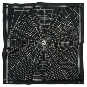 Bandana toile d'araignée - 60 cm de coton naturel inspiré d'un livre | Gothique | Noir et blanc | Halloween | Accessoire pour cheveux | Livre | Foulard | Serre-tête