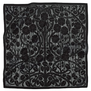 Bandana floral noir gothique - Coton de 24 po. inspiré des livres | Cravate | Bandeau | Cadeau pour amoureux des livres | Foulard | Accessoire | Cheveux | Grand