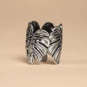 Monstera Leaf Bandana Ring – Silver Scarf Slide, Hair Accessory