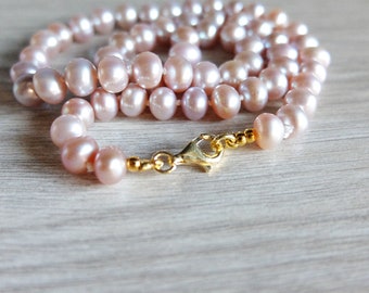 Freshwater pink  pearl necklace, hand knotted pearl necklace