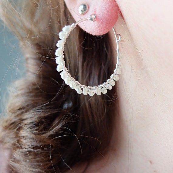 SILVER925 PEARL HOOP EARRINGS /シルバー/ピアス Amazon.com: Rnivida 925 Sterling Silver Small Pearl Hoop