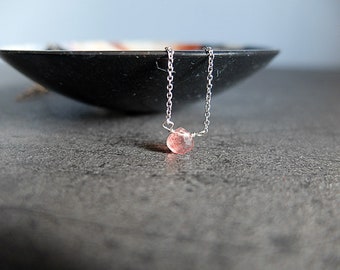 Rose Quartz dainty necklace