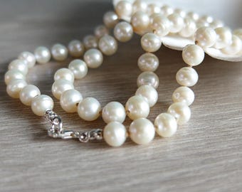 Collier Long 139 Cm En Hématite Et Perles D'eau Douce Blanches - Fermoir Argent 925
