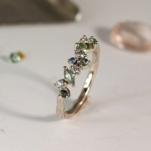 Cluster ring in white gold with green Sapphire stone and Moissanite stone, Unique cluster ring, Tiny cluster ring