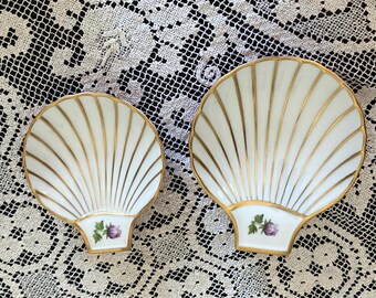 Vintage Pair (2) Vista Alegre White Clamshell Porcelain Pin Dishes Gold Trinket Dish Portugal