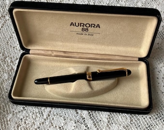 Aurora 88P Fountain Pen + Black Pencil Holder With 18 Kt Gold