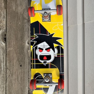 Vintage Skateboard Yellow Black