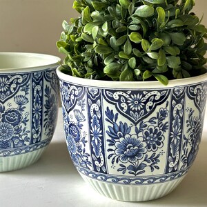 Vintage Petrus Regout blue white ceramic planters, Delft style Chinoiserie cache-pots (pair)