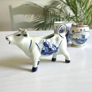 Vintage Delfts cow creamer, blue and white hand painted cow shape milk jug